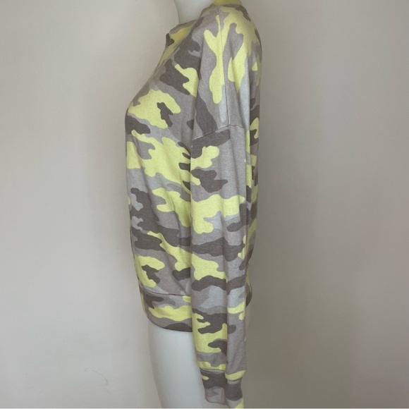 Evereve Peyton Jensen Neon Camo Soft Sweatshirt Women’s Size Small - Picture 4 of 12